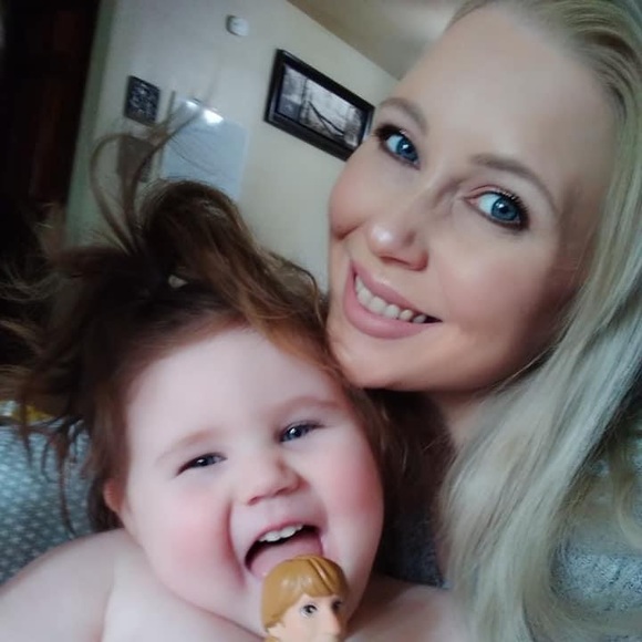 Meet your Posher, Amanda - Picture 7 of 16